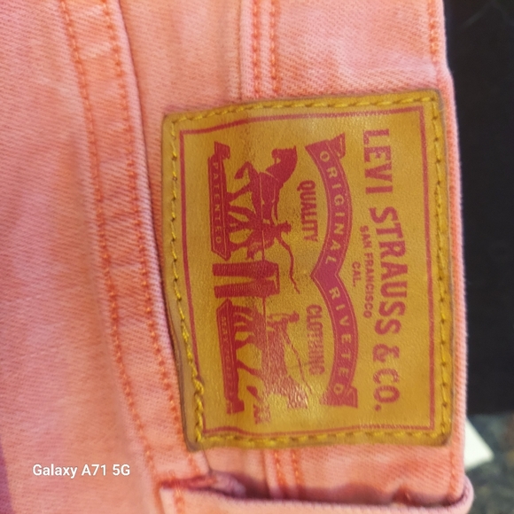 Levi's Coral Pink Skinny Jeans Size 2 or 30x32 - Picture 2 of 10